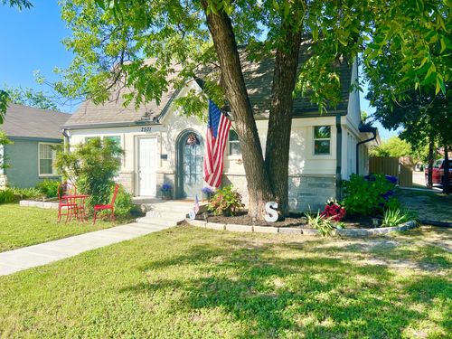 2501 Austin Ave, Brownwood, TX, 76801-4931 | Card Image