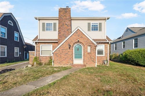 429 18th St Nw, Massillon, OH, 44647-5307 | Card Image