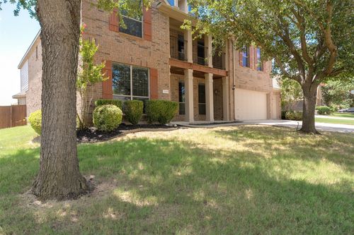 1220 Berkeley Dr, Burleson, TX, 76028-8220 | Card Image