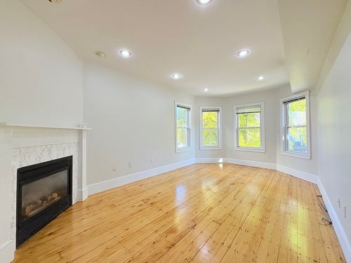 2-367 Cardinal Mederios, Cambridge, MA, 02141 | Card Image