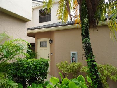 152 - 152 Nw 98th Ter, Condo with 2 bedrooms, 2 bathrooms and null parking in Plantation FL | Image 2