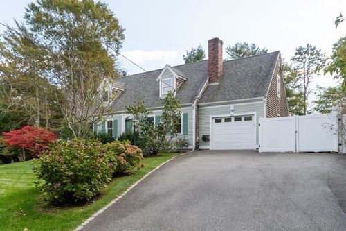 251 Great Marsh Rd, Centerville, MA, 02632-2414 | Card Image