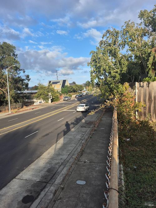 1039 Georgia St, Vallejo, CA, 94590-6309 | Card Image