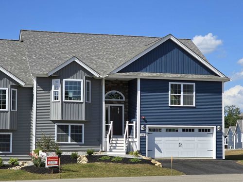 20-20 Shayna'S Way, Fremont, NH, 03044 | Card Image