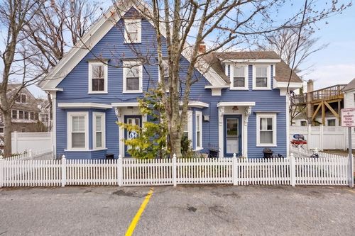 unit-5-19 Center St, Provincetown, MA, 02657-1569 | Card Image