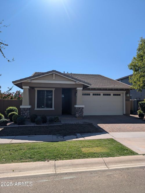 4319 E Rawhide St, Gilbert, AZ, 85296-1571 | Card Image