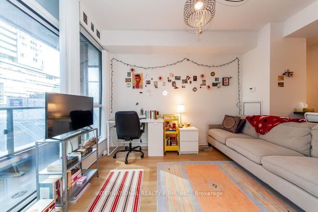 318 - 8 Mercer St, Condo with 1 bedrooms, 1 bathrooms and null parking in Toronto ON | Image 13