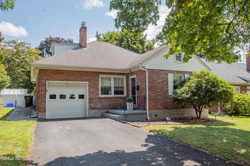 26 Center View Dr, Troy, NY, 12180-1917 | Card Image