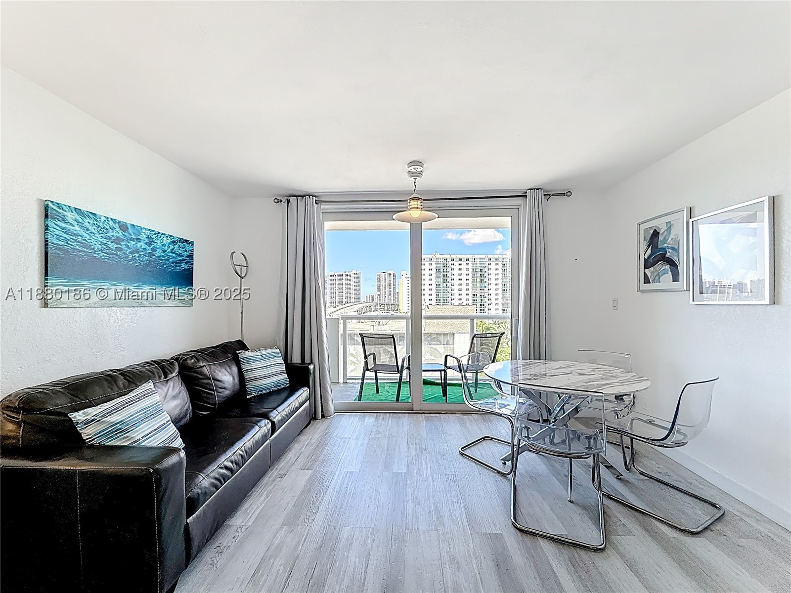 Residential in Sunny Isles Beach 5