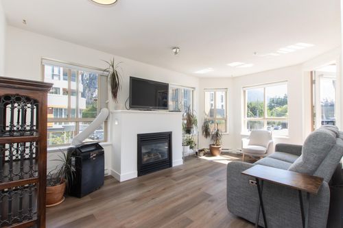 101-38003 Second Ave, Squamish, BC, V8B0C4 | Card Image