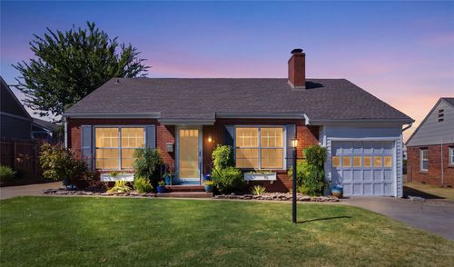 1722 Columbia Pl, Tulsa, OK, 74104-5908 | Card Image