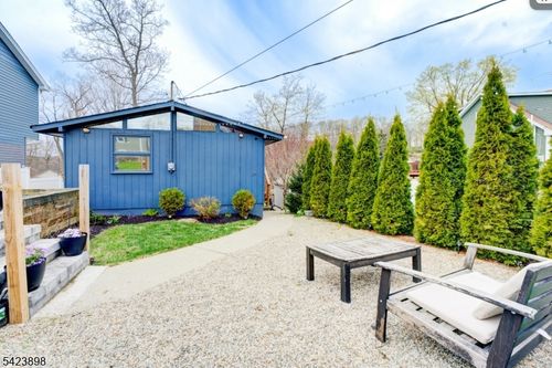 54 Schwarz Blvd, Lake Hopatcong, NJ, 07849-1512 | Card Image