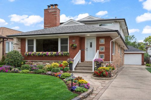 10206 S Saint Louis Ave, Evergreen Park, IL, 60805-3728 | Card Image