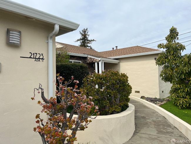 21723 Ada St, House other with 3 bedrooms, 2 bathrooms and 2 parking in Castro Valley CA | Image 11