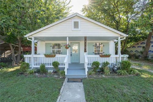 1410 S Washington Ave, Fayetteville, AR, 72701-6664 | Card Image