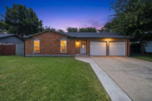 4408 Mink Dr, Haltom City, TX, 76117-1119 | Card Image