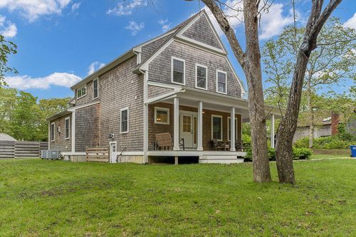 28 Grovedale Rd, Oak Bluffs, MA, 02557-6935 | Card Image