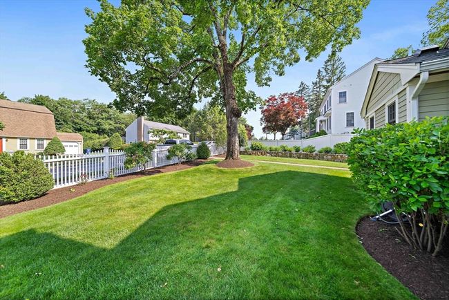 141 Cornell St, House other with 4 bedrooms, 3 bathrooms and 5 parking in Newton MA | Image 33