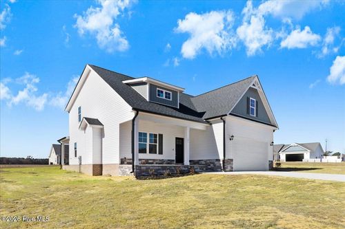 101 Baileys Pl, Pikeville, NC, 27863-7724 | Card Image
