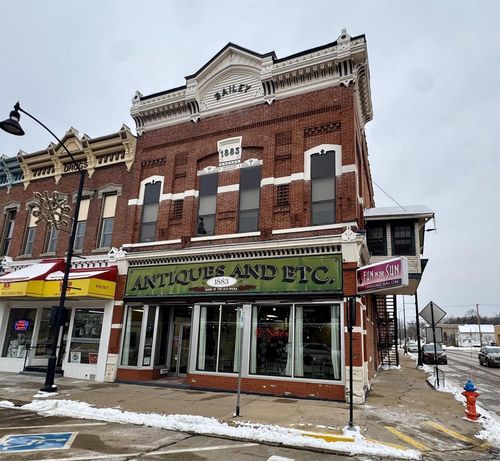 50 N Church St, RICHLAND CENTER, WI, 53581-2299 | Card Image