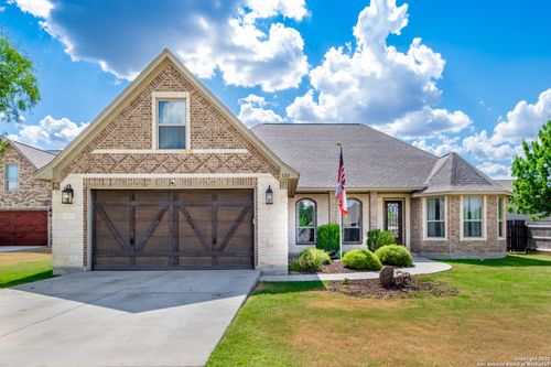 133 Mulhouse Cir, Castroville, TX, 78009-2769 | Card Image