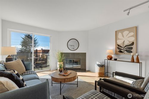 unit-206-231 Belmont Ave E, Seattle, WA, 98102-5696 | Card Image