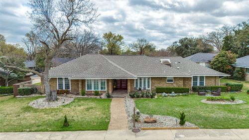 7148 Roundrock Rd, Dallas, TX, 75248-5212 | Card Image