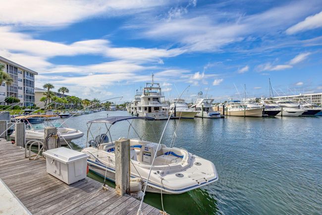 APT-102 - 21 Yacht Club Dr, Condo with 2 bedrooms, 2 bathrooms and null parking in North Palm Beach FL | Image 21