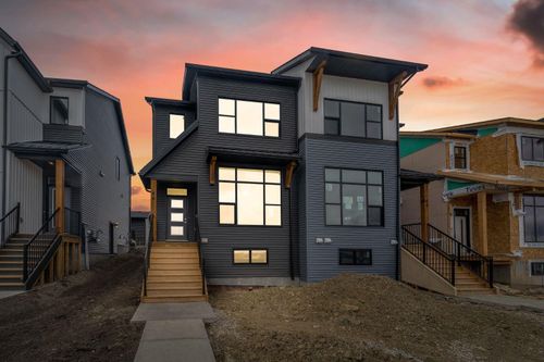 44 Tillotson Loop, Okotoks, AB, T1S1S5 | Card Image