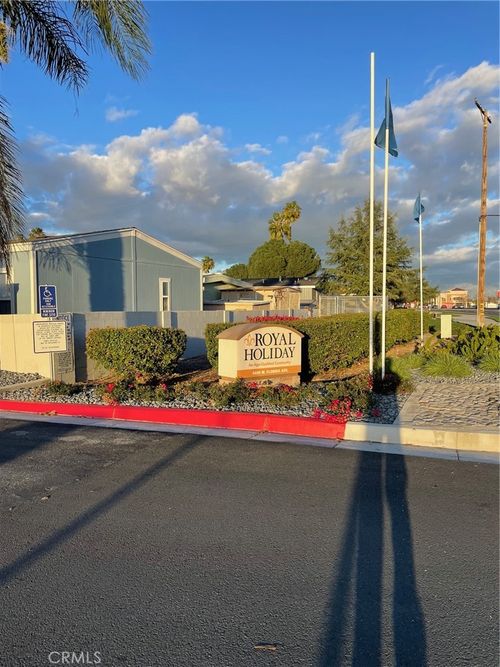 4400 Florida, Hemet, CA, 92545 | Card Image