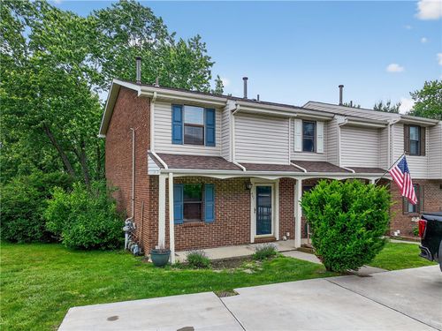 401 Brookside Ct, Seven Fields, PA, 16046-7901 | Card Image