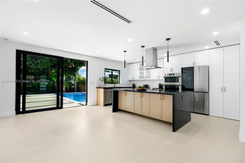 2344 Sw 11th St, Miami, FL, 33135-4908 | Card Image