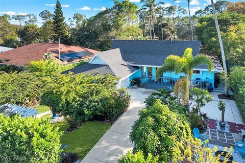 4352 Parrot Ave, NAPLES, FL, 34104-4642 | Card Image