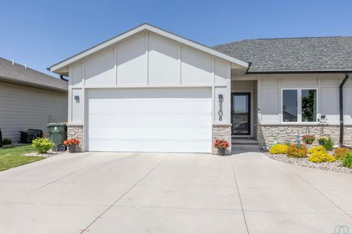 5208 Lynx Ct, Sioux City, IA, 51106-9828 | Card Image