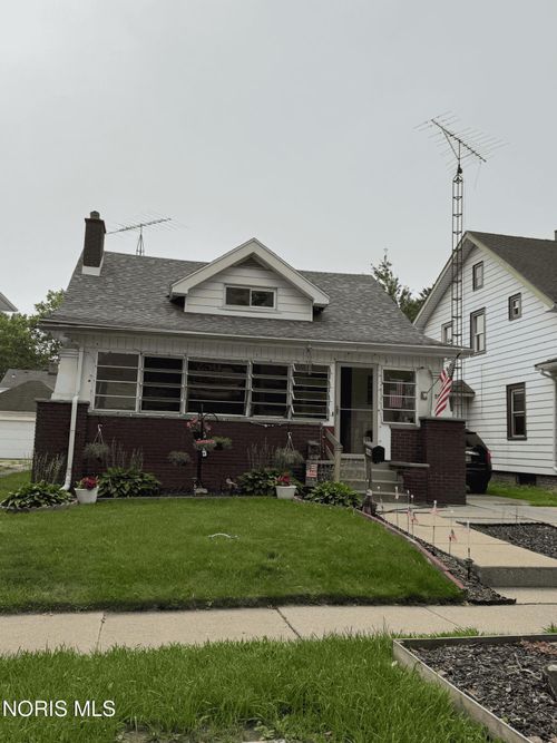 4444 Pennfield Rd, Toledo, OH, 43612-2122 | Card Image