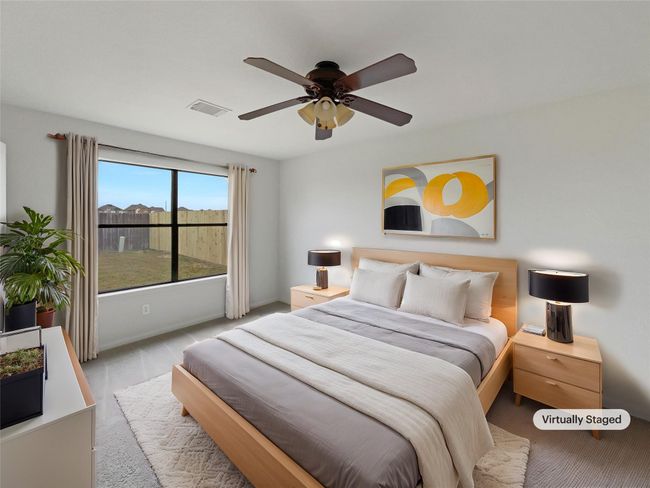 Staged Photo | Image 4