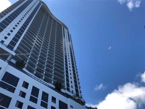 1210-1600 Ne 1st Ave, Miami, FL, 33132-1212 | Card Image