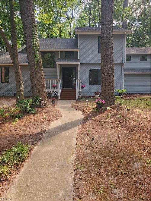 1009 Ranchero Rd, Virginia Beach, VA, 23456-4252 | Card Image