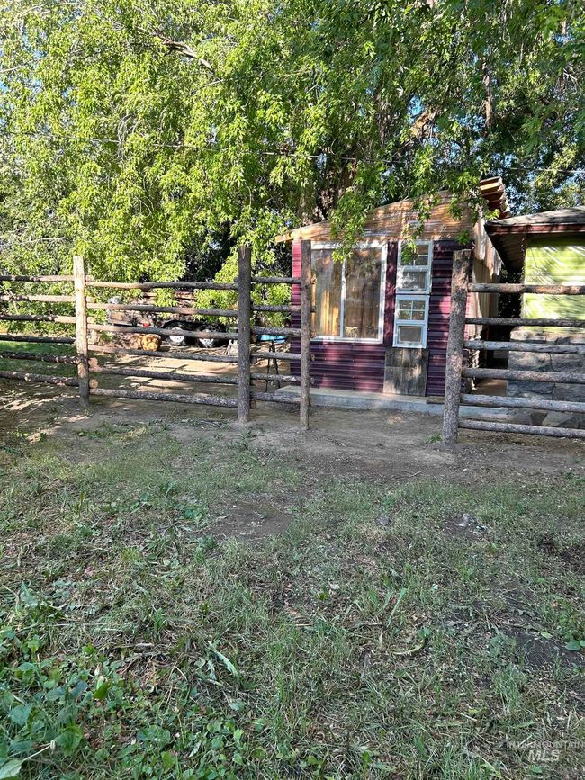 309 E E C St, House other with 3 bedrooms, 2 bathrooms and null parking in Shoshone ID | Image 5
