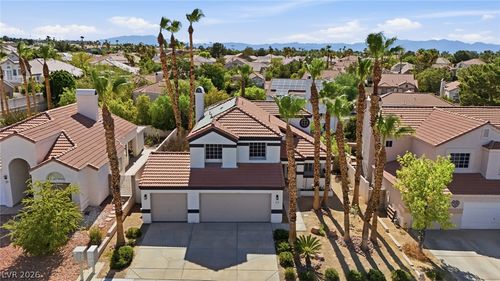 17 Golf View Dr, Henderson, NV, 89074-1720 | Card Image
