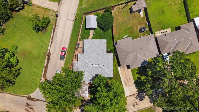 300 Se Waverly Ave, House other with 3 bedrooms, 1 bathrooms and null parking in Bartlesville OK | Image 28