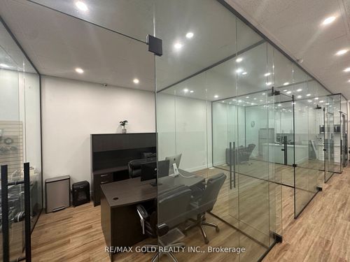 2-136 Guelph St, Georgetown, ON, L7G4A5 | Card Image