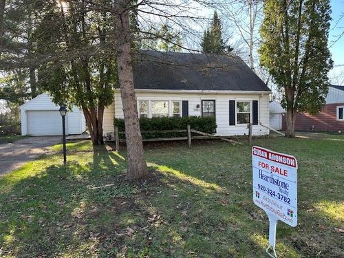 387 N Wisconsin Street, Berlin, WI, 54923 | Card Image