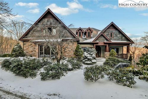 1226 Grouse Moor Dr, Sugar Mountain, NC, 28604-7177 | Card Image