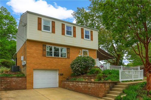 3970 Deervue Dr, Pittsburgh, PA, 15227-4510 | Card Image