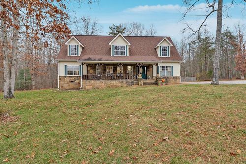 1035 Gray Eagle Dr, Crossville, TN, 38572-6828 | Card Image