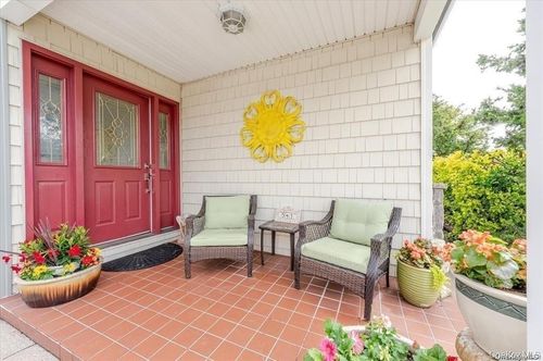 main-541 E Park Ave, Long Beach, NY, 11561-3741 | Card Image