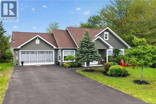 245 Yvon St, Saint Antoine, NB, E4V1K9 | Card Image