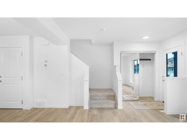 1271 Keswick Dr Sw, Townhouse with 4 bedrooms, 4 bathrooms and null parking in Edmonton AB | Image 4