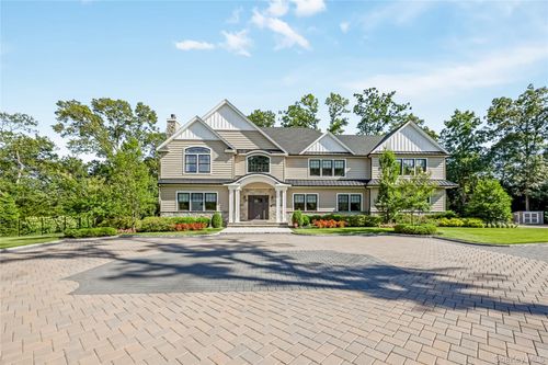 11 Landview Dr, Dix Hills, NY, 11746-5845 | Card Image